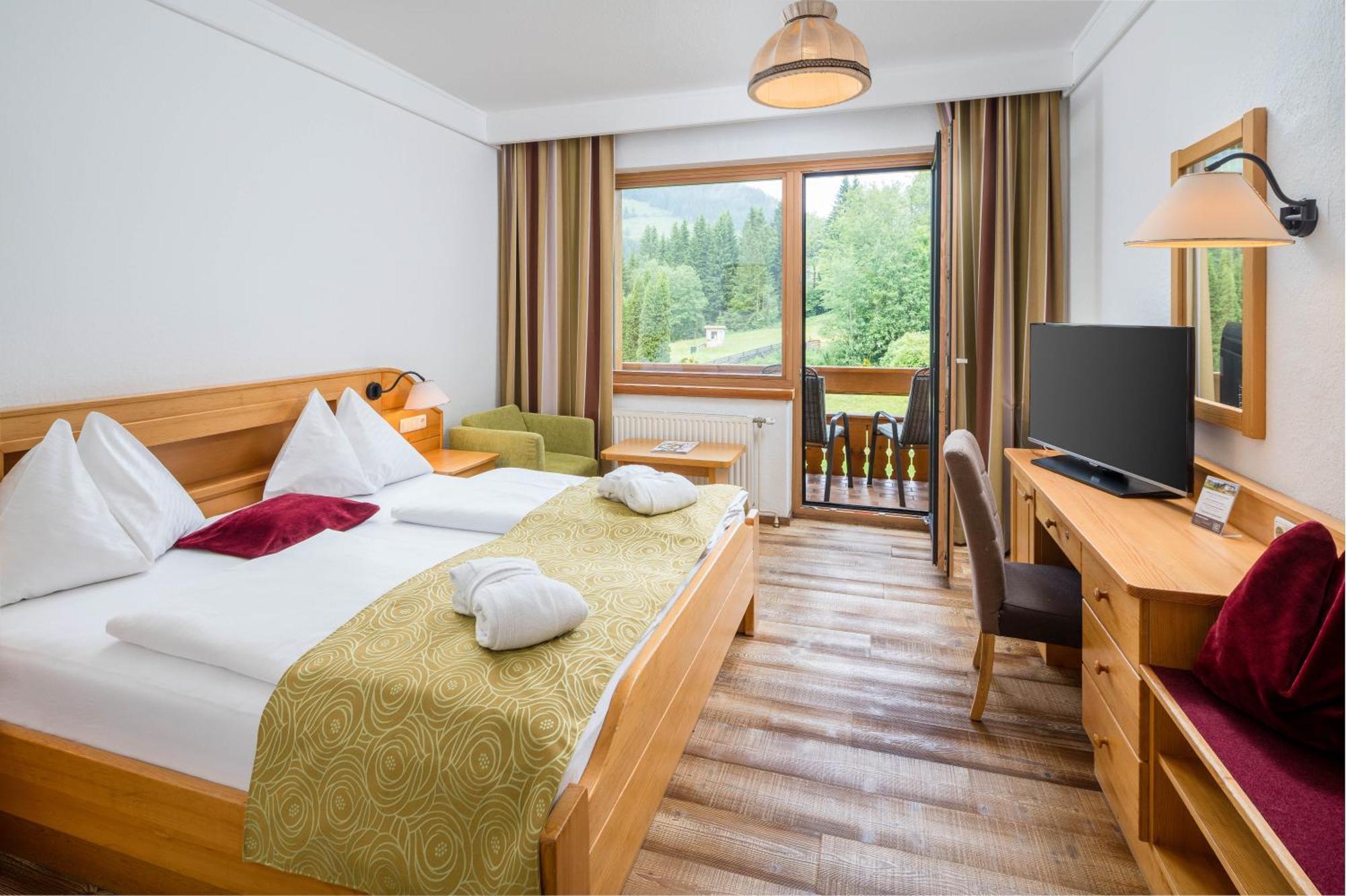 Hotel Nockresort Бад Кляйнкирххайм Экстерьер фото