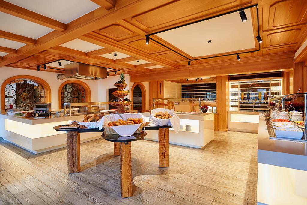 Hotel Nockresort Бад Кляйнкирххайм Экстерьер фото